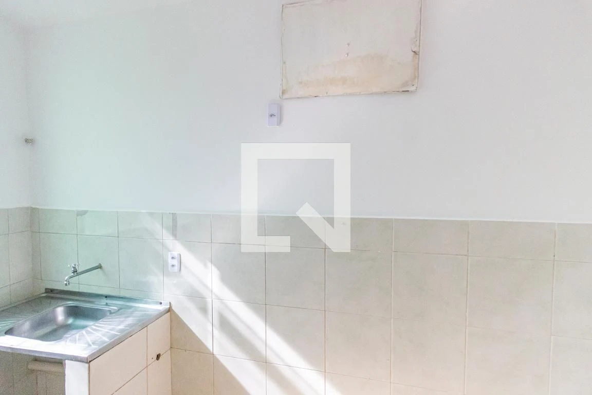 Estudio sin amueblar con 1 dormitorio y 1 baño — photo 2