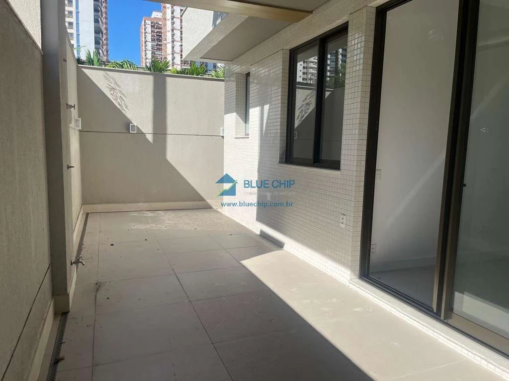 Apartamento sem mobília de 95 m² com varanda — photo 20