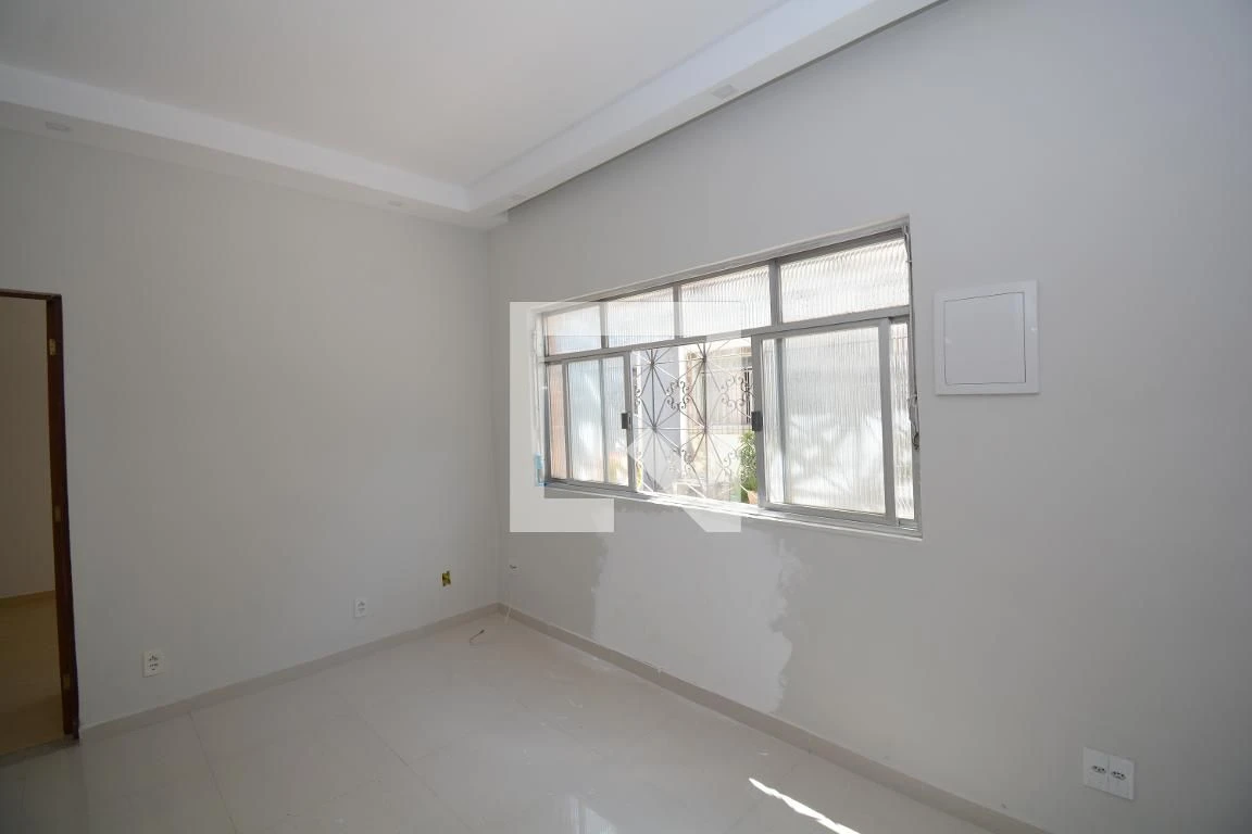 Casa sem mobília com 2 quartos, 1 banheiro e vaga — photo 25
