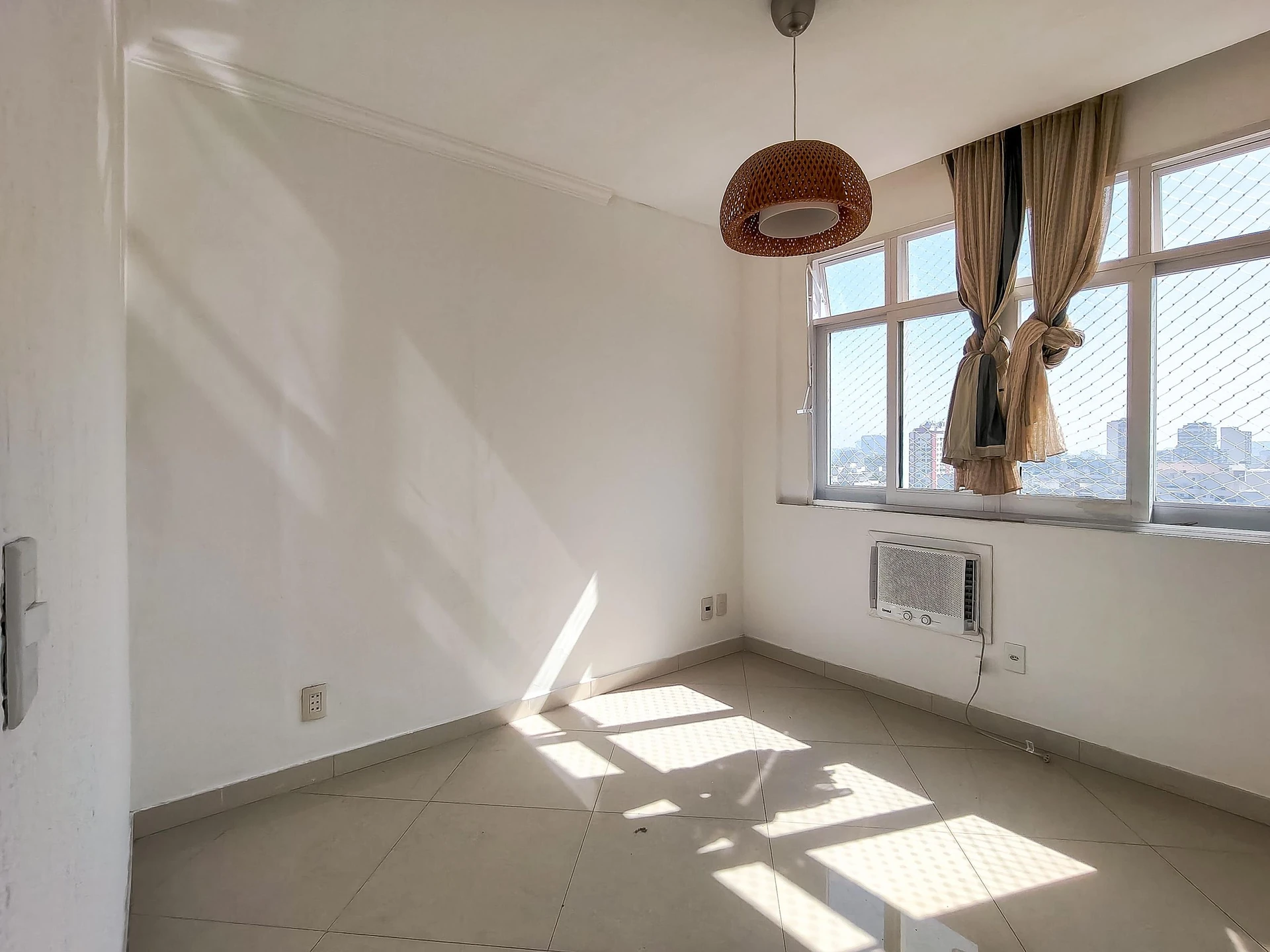 Apartamento de 2 quartos com vista para as montanhas, Tijuca — photo 29