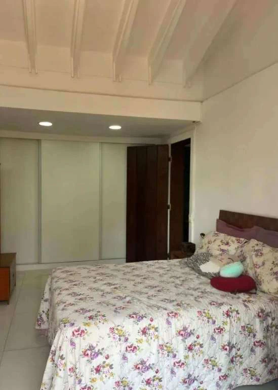 Casa com 7 quartos e 700 m², 2 vagas e varanda — photo 11