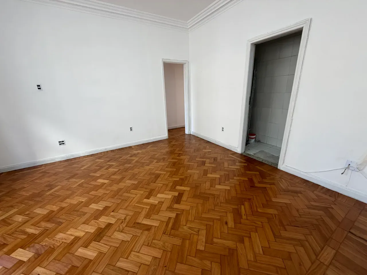 3-bedroom apartment with a sports court — photo 8