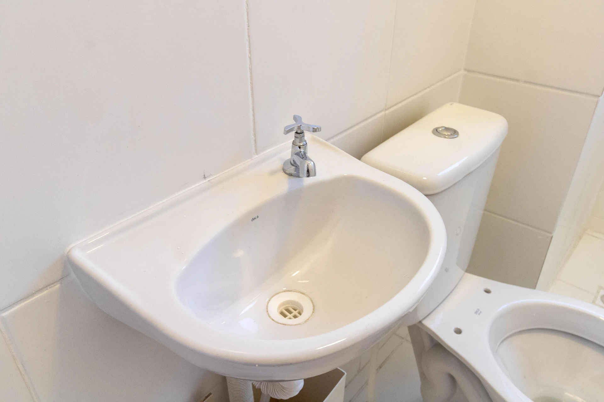 Apartamento sem mobília com 2 quartos e box de vidro — photo 10