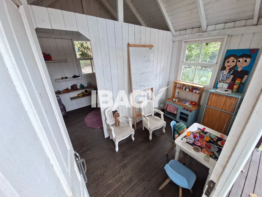 Casa amueblada con 4 dormitorios y 250 m² — photo 35
