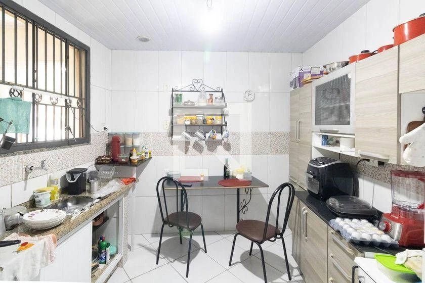 Furnished house with 1 bedroom and a gas stove kitchen — photo 7