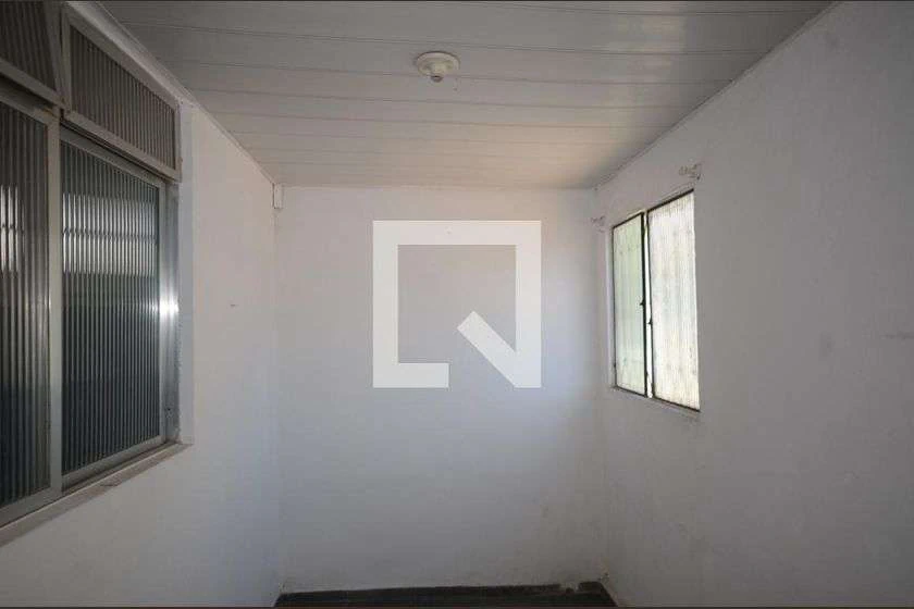 1-bedroom apartment with an electric shower — photo 17