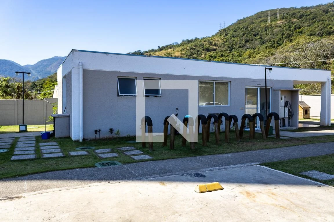 Unfurnished 2-bedroom apartment with 1 bath and parking — photo 34