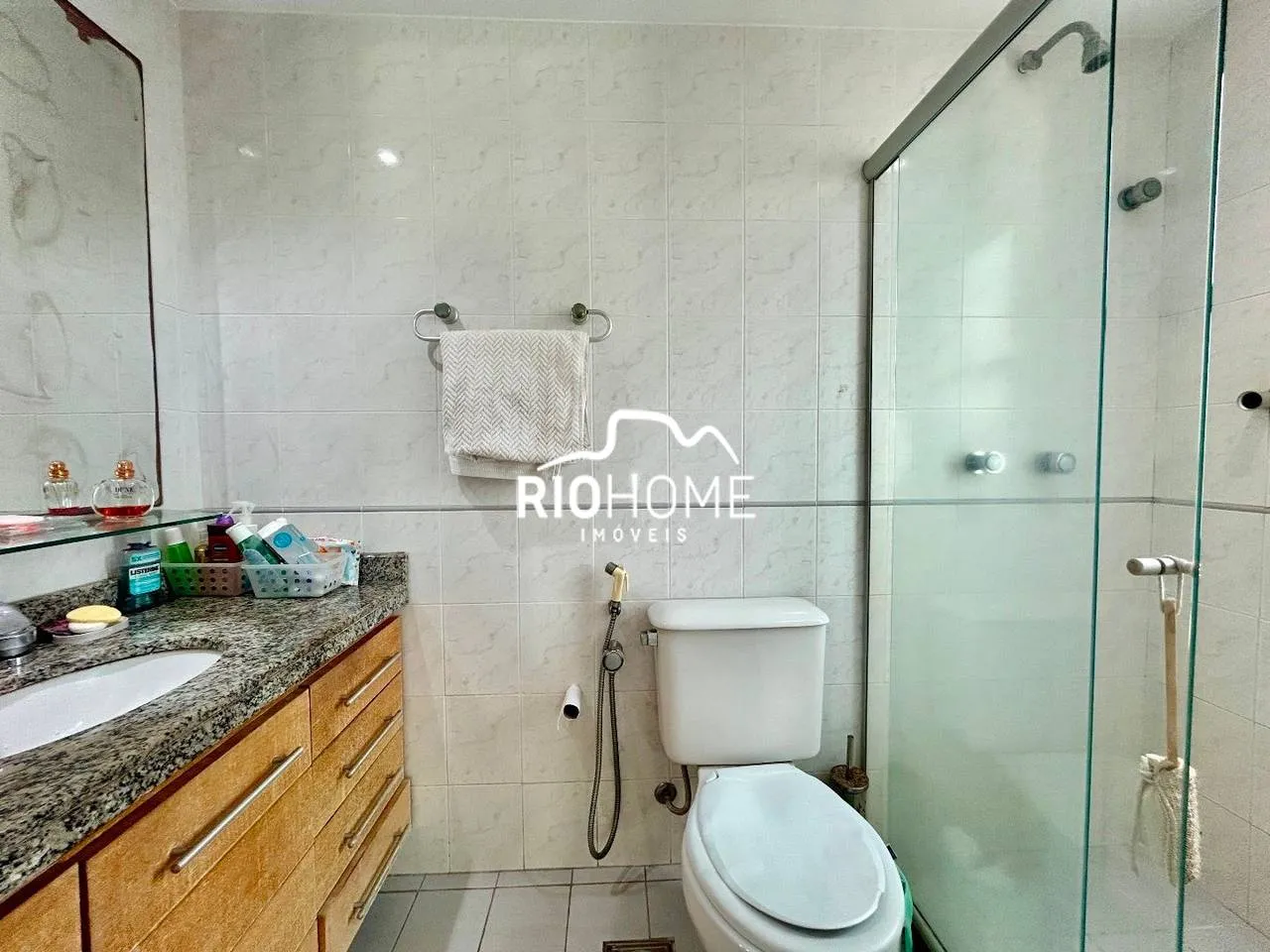 4-bedroom apartment with a water view in Rio de Janeiro — photo 11
