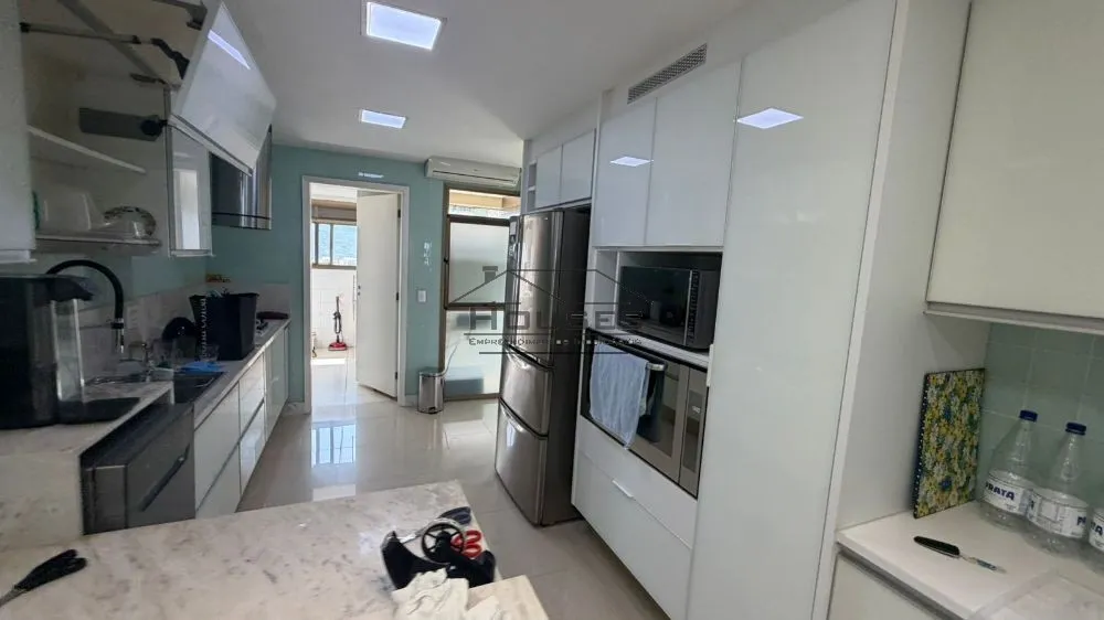 4-bedroom unfurnished apartment with 1 bathroom — photo 39