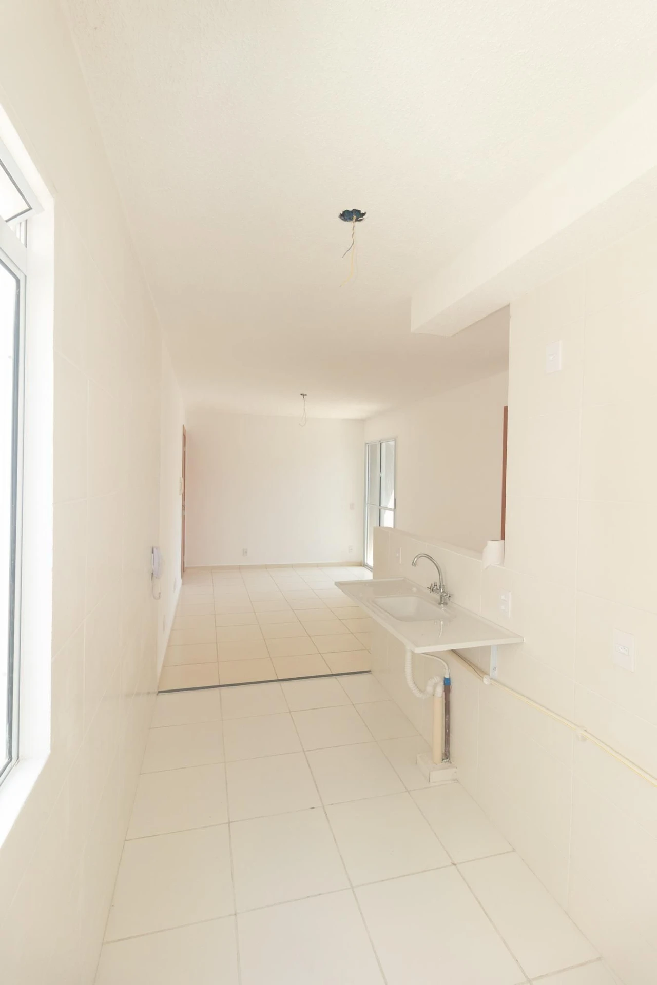 Unfurnished 2-bedroom apartment with 1 bathroom — photo 39