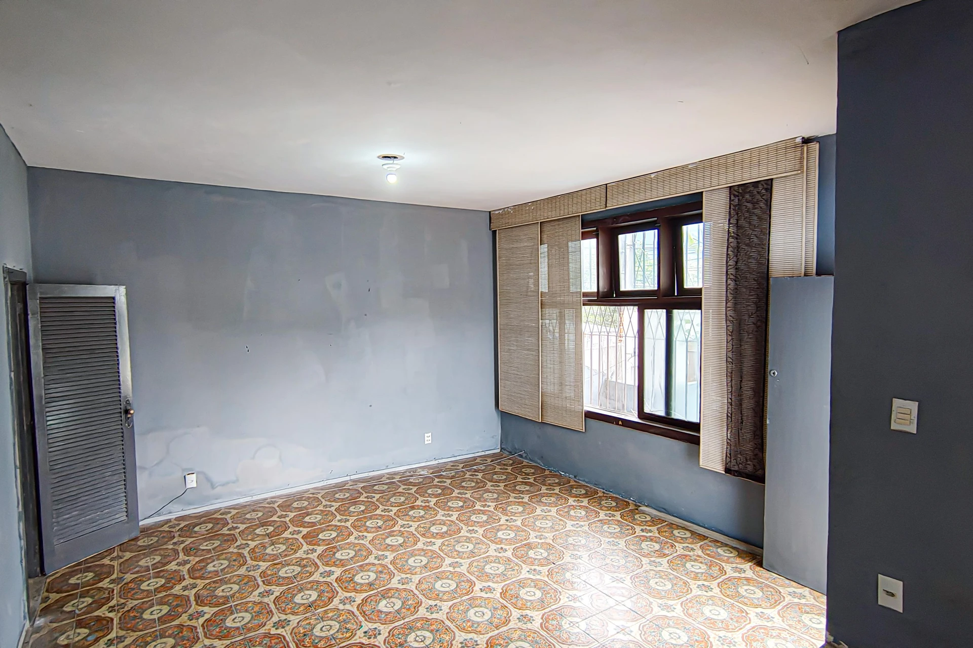 Меблированный дом с 6 спальнями и видом из окон — photo 32