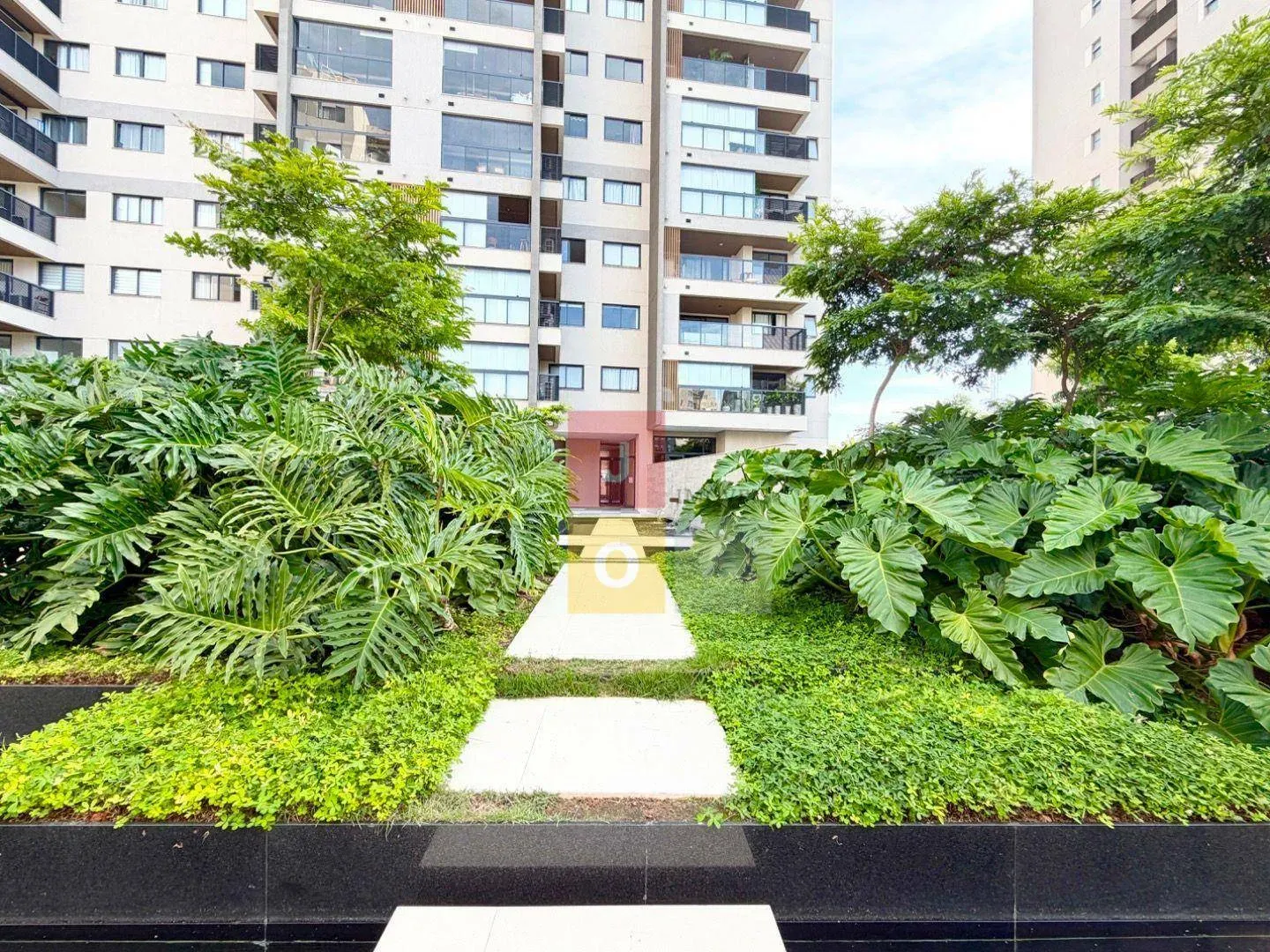 80 m² apartment with 2 bedrooms and a glass balcony — photo 56