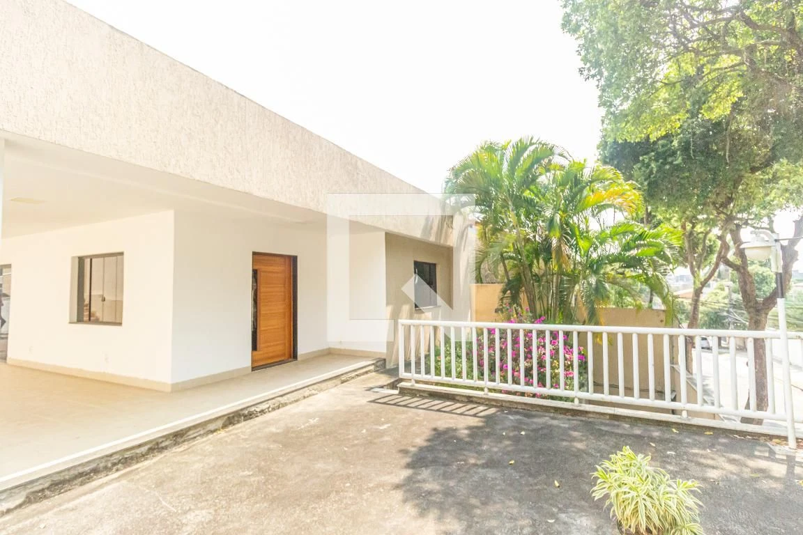 420 m² house with a jacuzzi and a private pool — photo 83