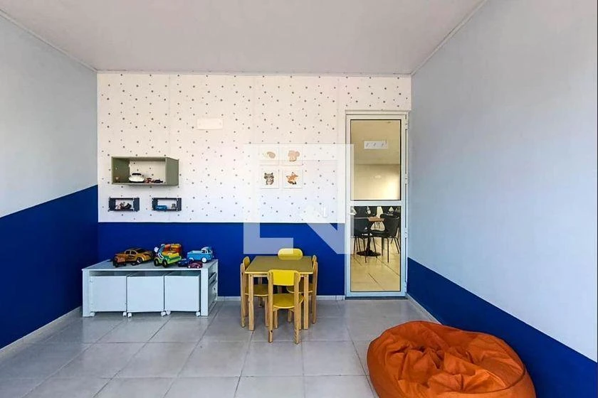 2-bedroom apartment with a closed-off kitchen — photo 20