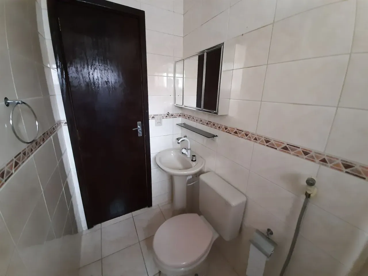 House with 3 bedrooms, 1 en-suite, private garden — photo 21