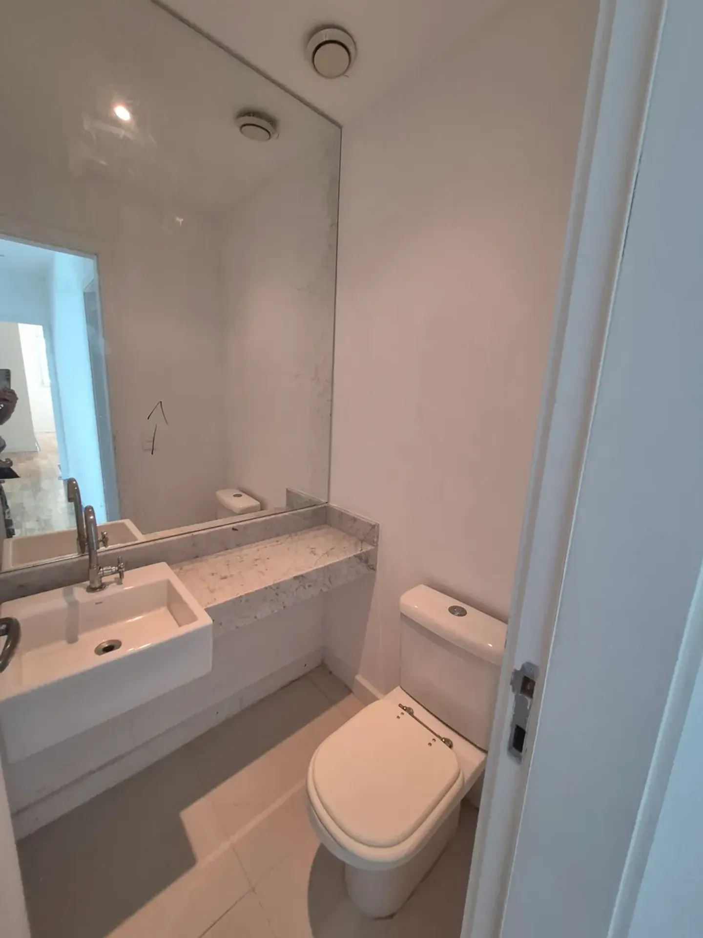 Furnished apartment with 5 bedrooms and shared pool area — photo 10