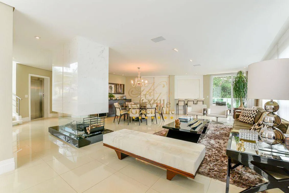 House with 4 en-suite bedrooms and private BBQ — photo 9