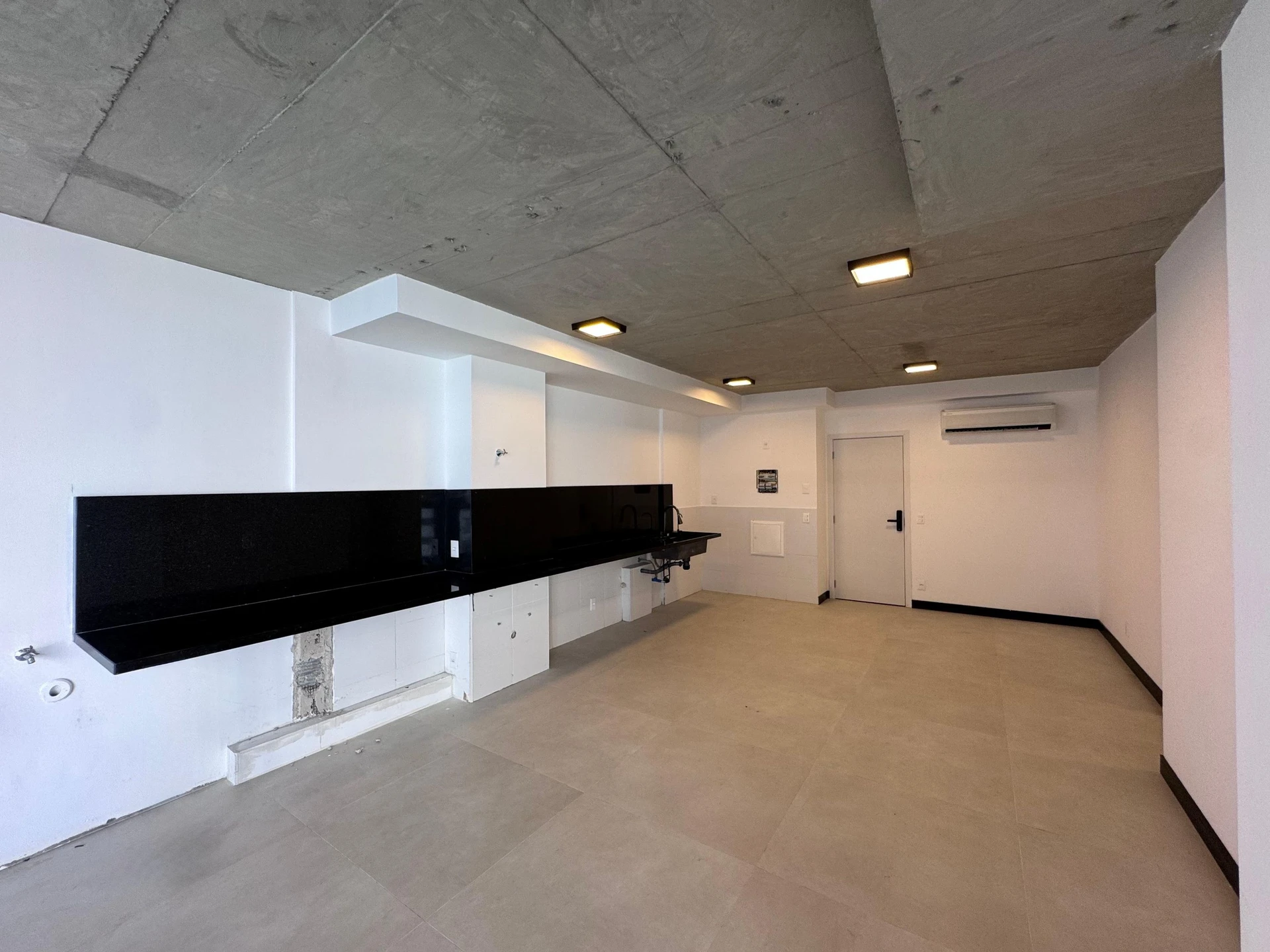 Rental apartment with 3 bedrooms and 2 bathrooms — photo 26