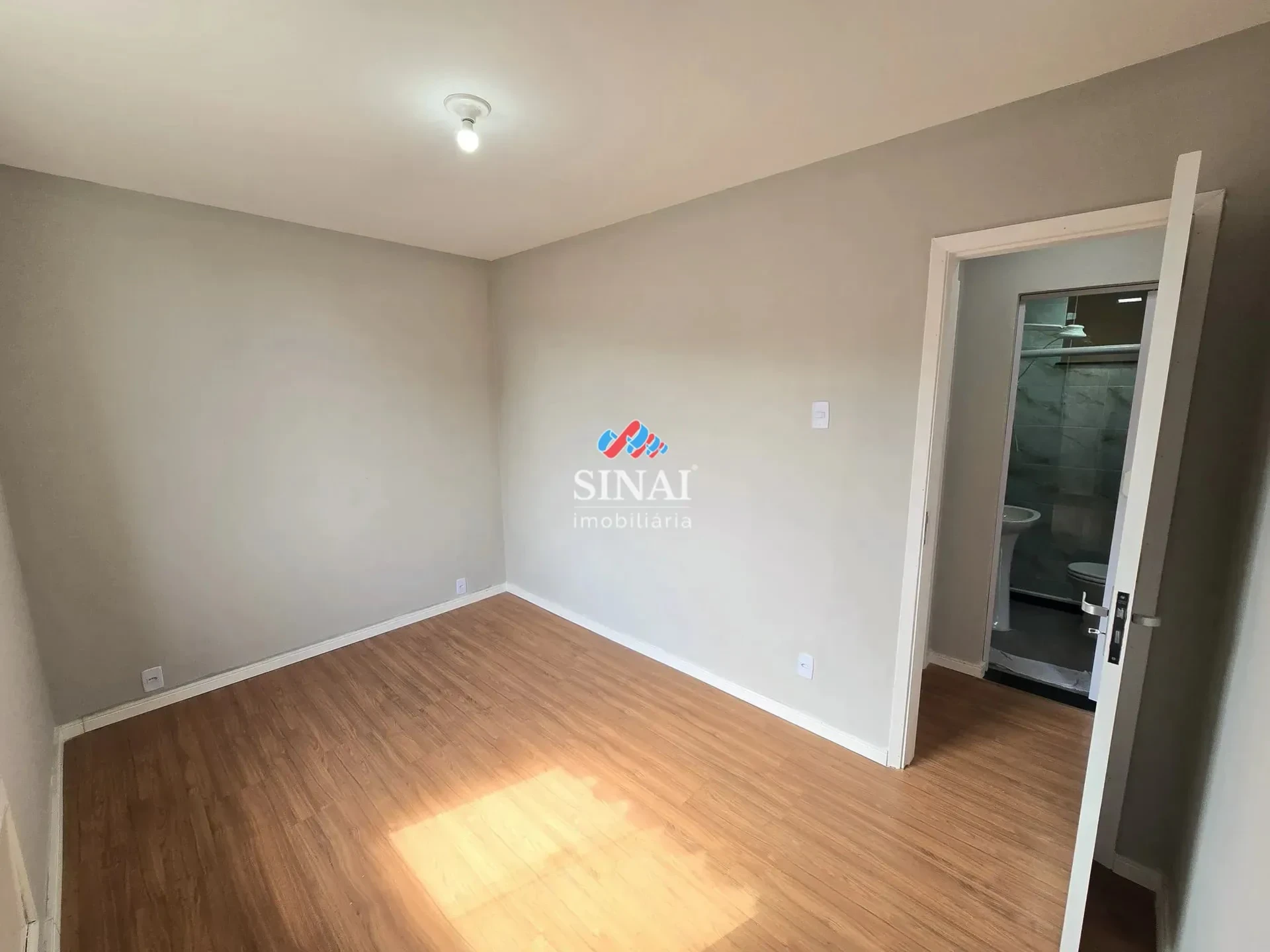 Квартира с 2 спальнями и кухней американского типа — photo 12