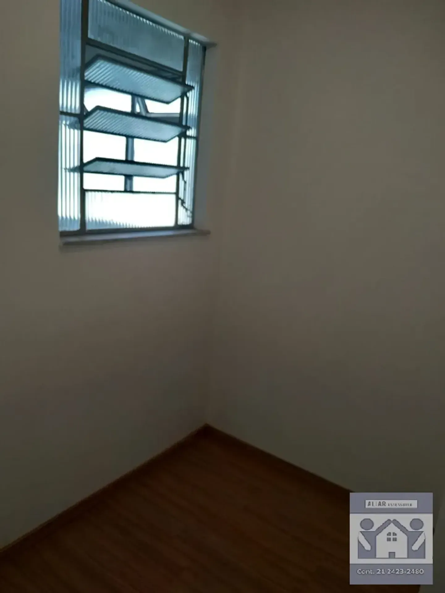 Apartment on the 6th floor with a glass-enclosed balcony — photo 19