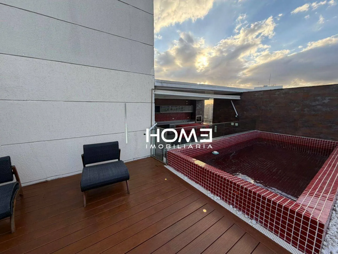 Furnished apartment, 365 m², with floor-to-ceiling windows — photo 46