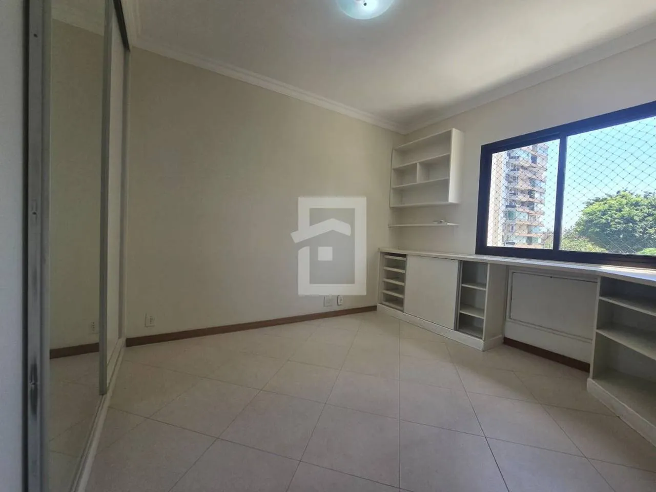 Home office in a 3-bedroom apartment, 105 m² — photo 13