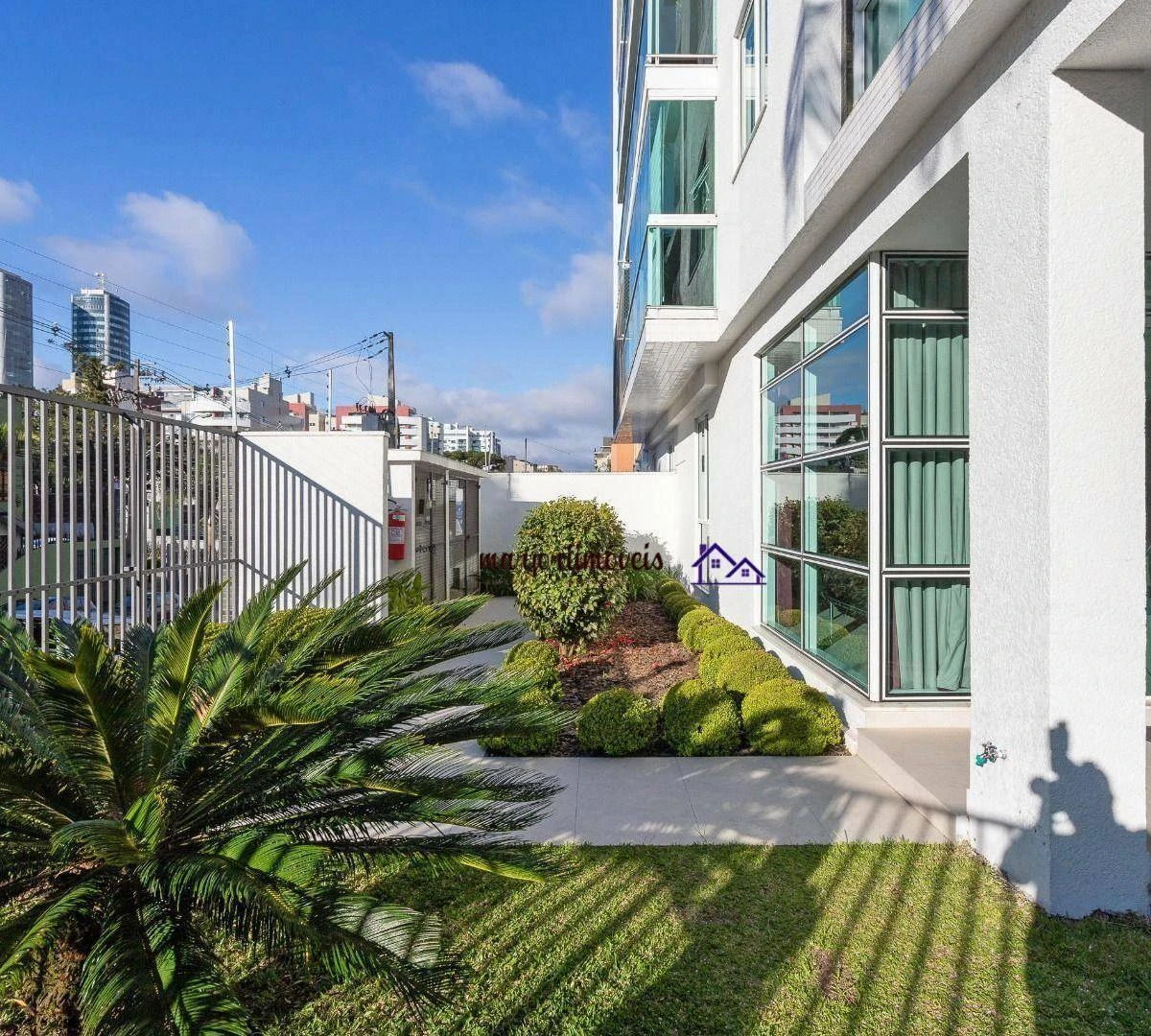 Washing machine in a 3-bedroom apartment, 118 m² — photo 17