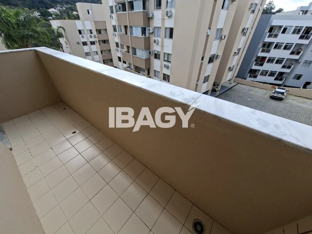 Apartamento amueblado con 3 dormitorios, 117 m² y 2 baños — photo 21