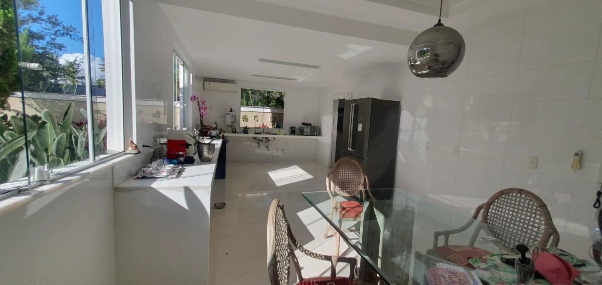 Furnished house with 5 bedrooms and 7 bathrooms — photo 10