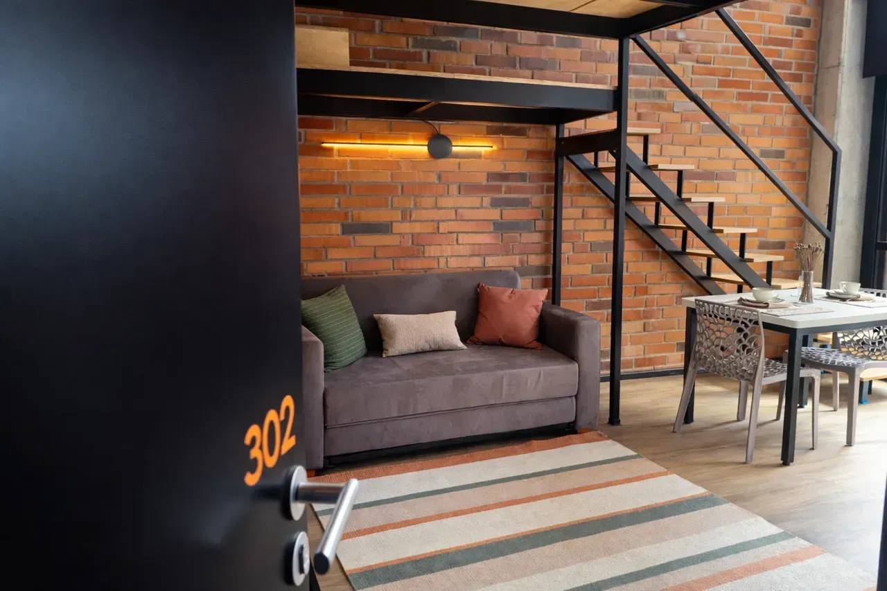 Furnished 1-bedroom apartment with no parking — photo 10