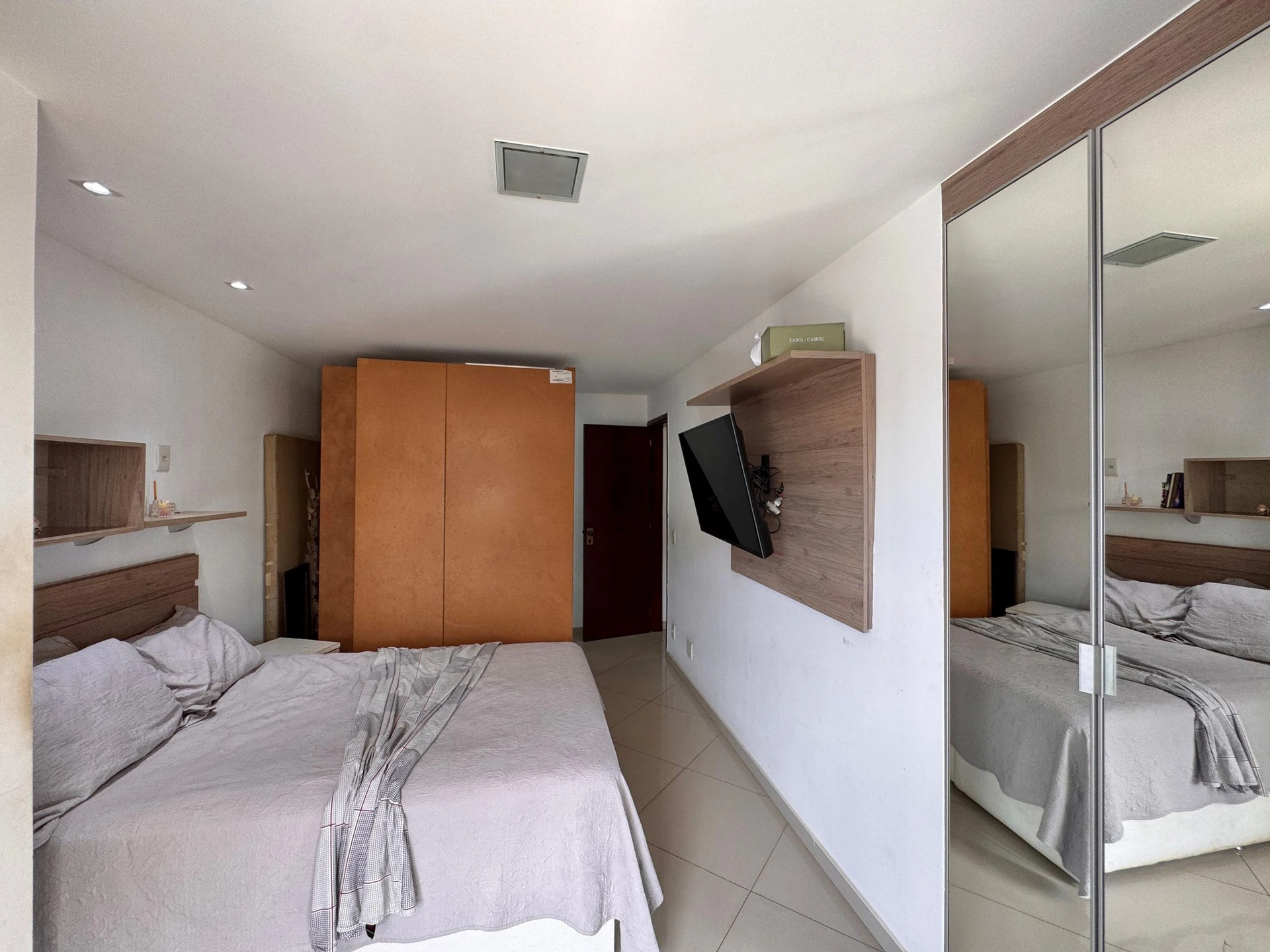 Washing machine in a 2-bedroom apartment, 115 m² — photo 20