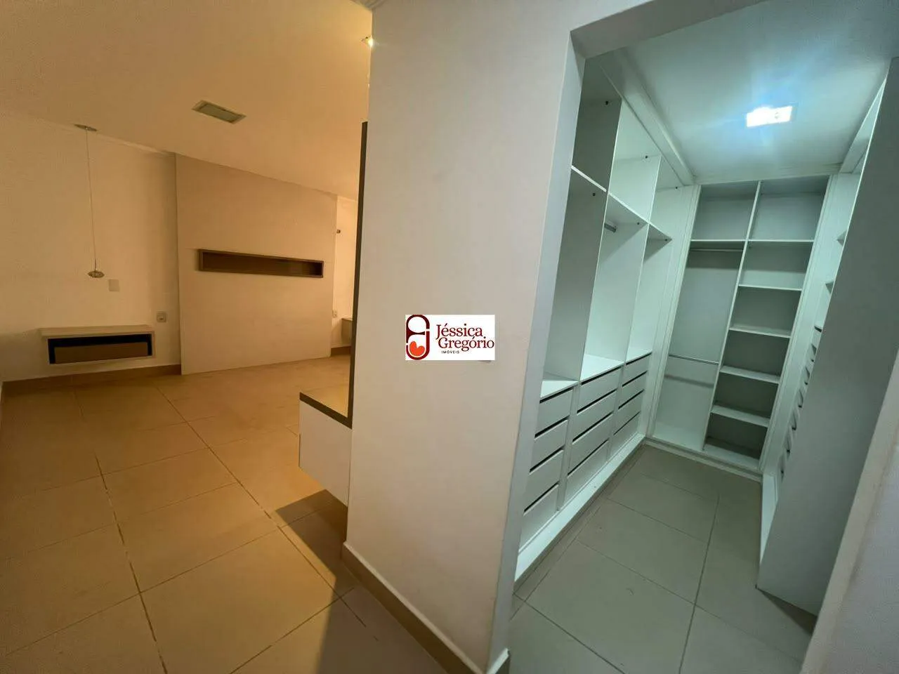 Сад и 4 спальни: дом 240 м² — photo 8