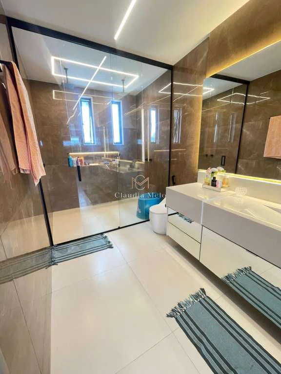 Furnished house with 5 en-suite bedrooms and 500 m² — photo 18
