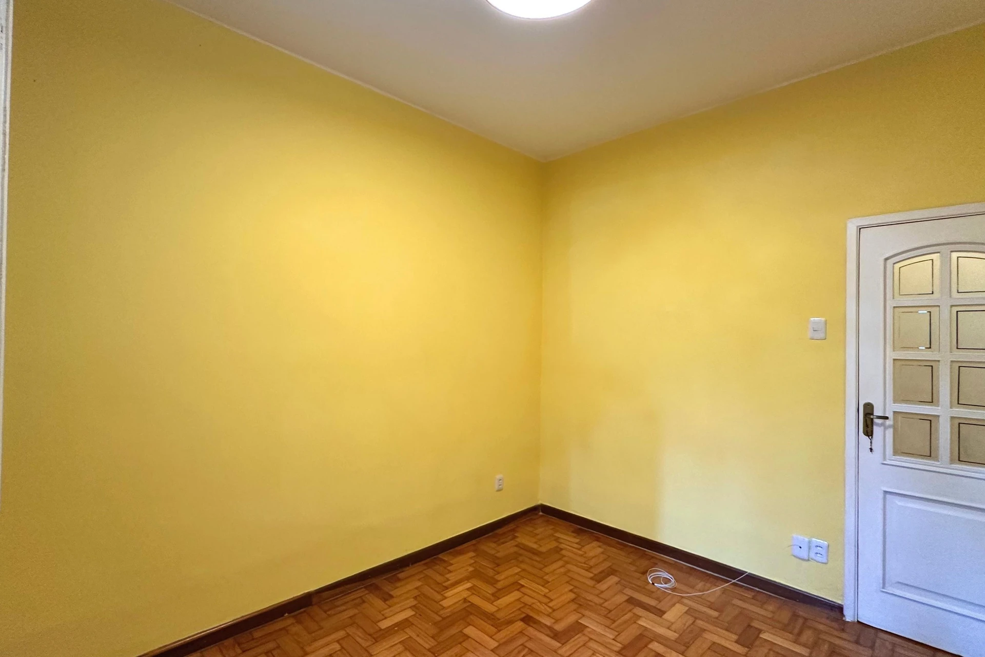 Apartment, 69 m², with wood or laminate floors — photo 21