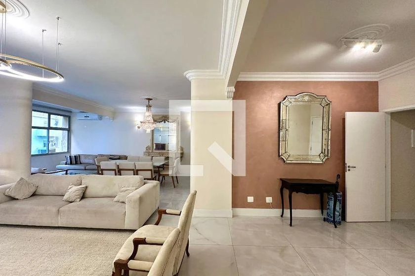 Furnished 220 m² apartment with 4 bedrooms and a suite — photo 23