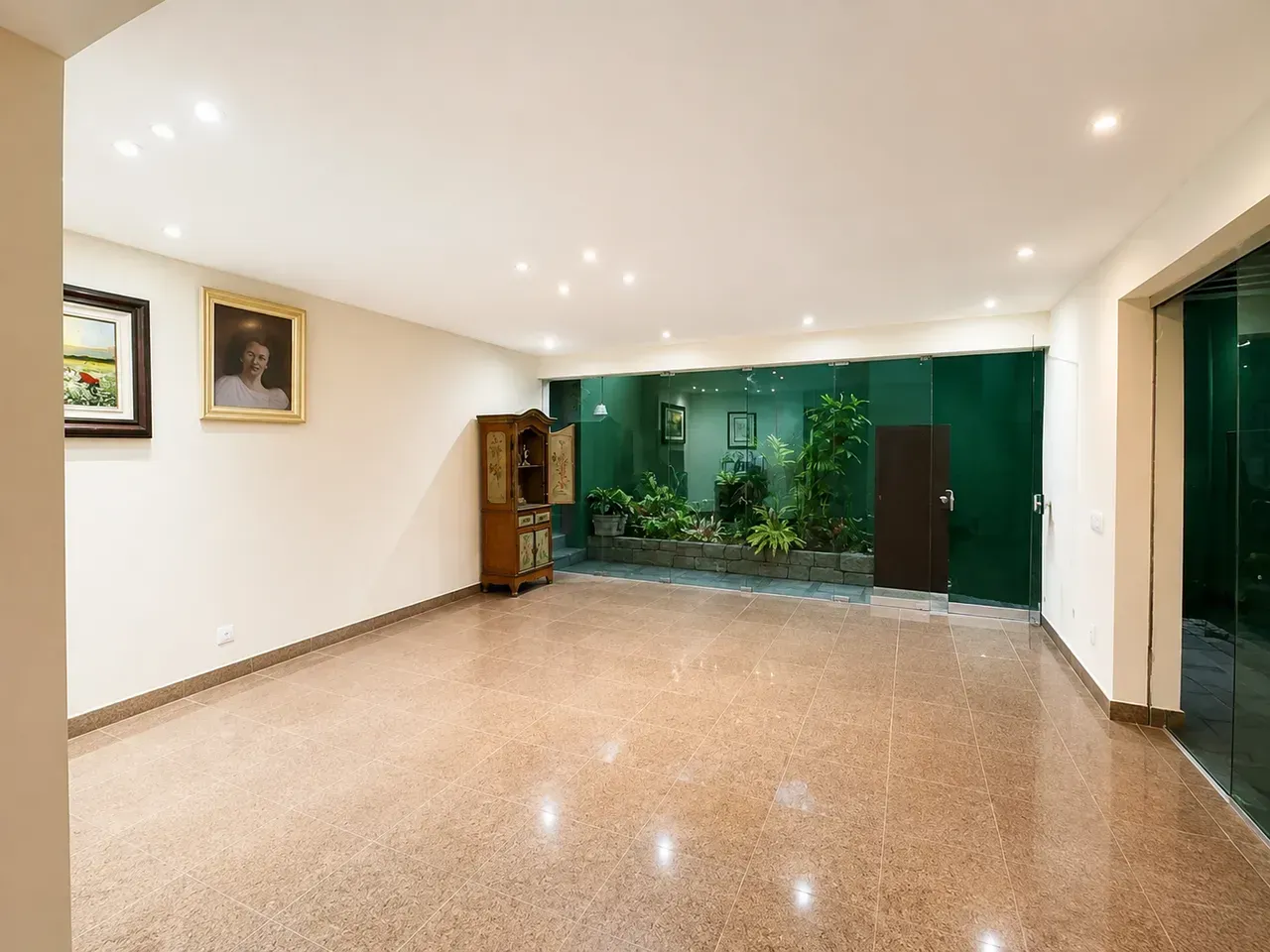 Casa para locação com 4 quartos e 5 banheiros — photo 7