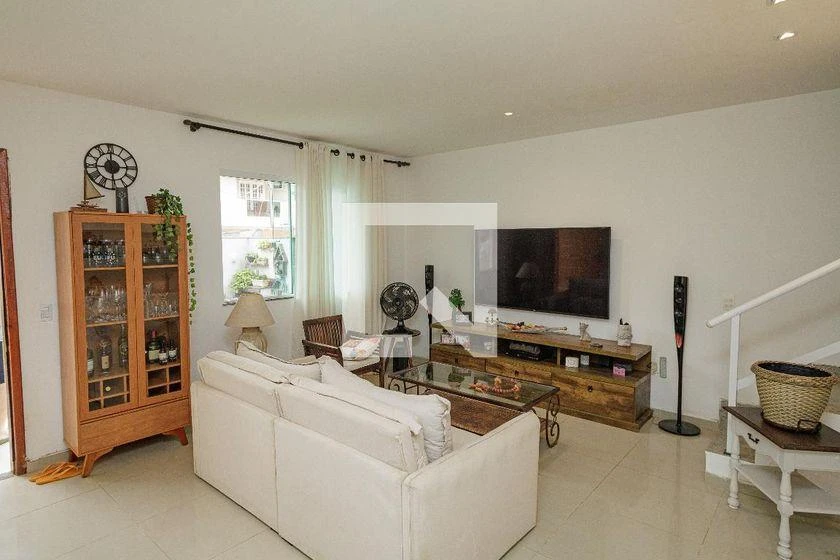 Furnished house with 3 bedrooms and 180 m² — photo 7