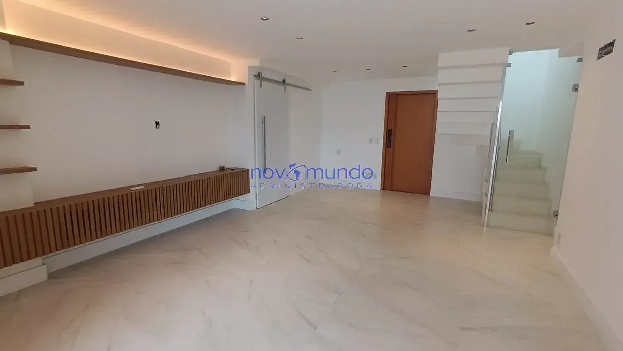 Apartment with 1 bedroom, 3 bathrooms and 2 parking spots — photo 16