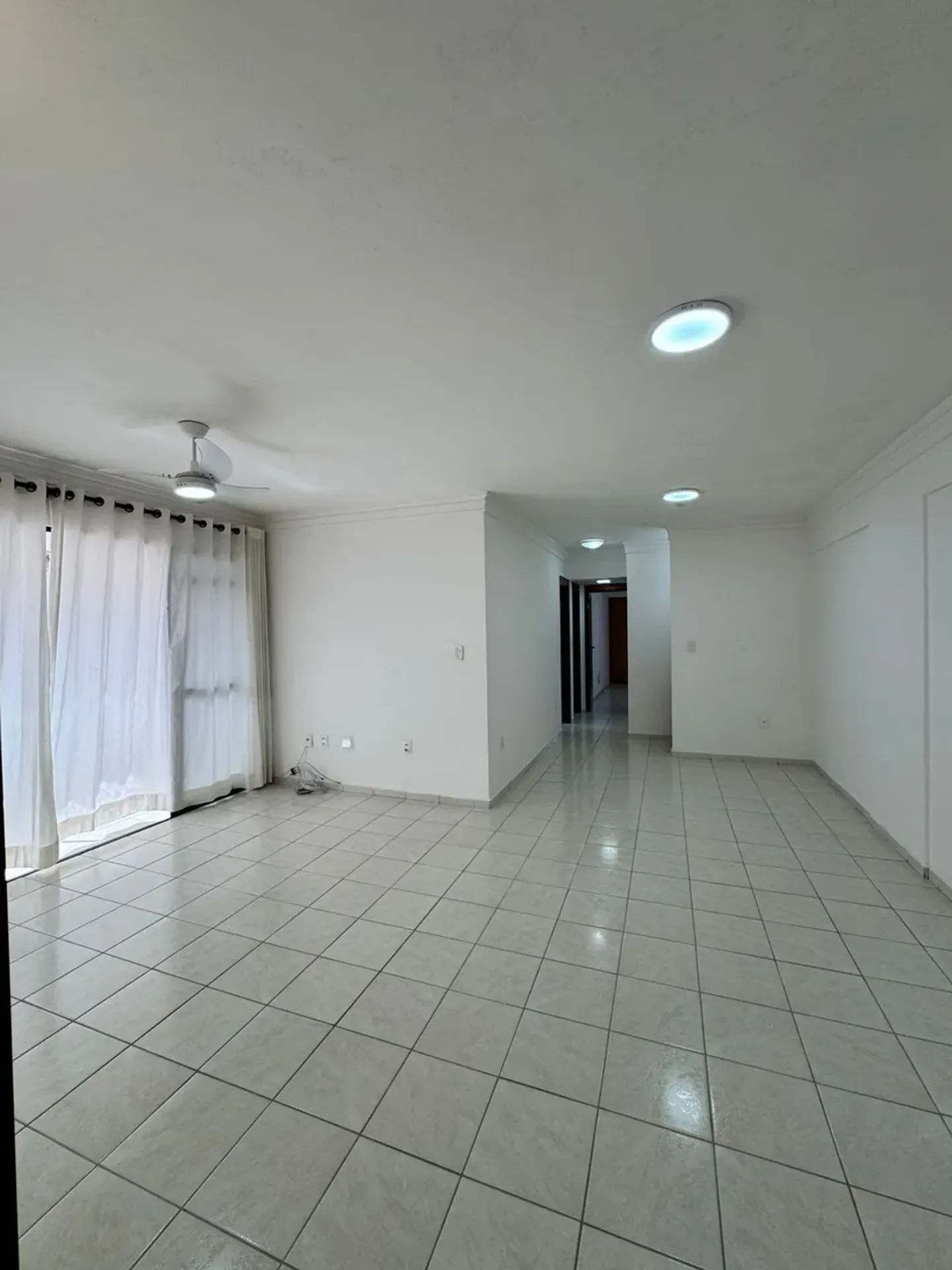 127 m² apartment with a separate kitchen and 3 bedrooms — photo 10