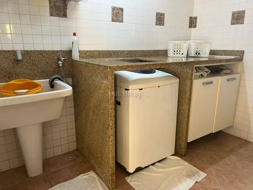 Дом 500 м² с грилем на балконе и садом — photo 10