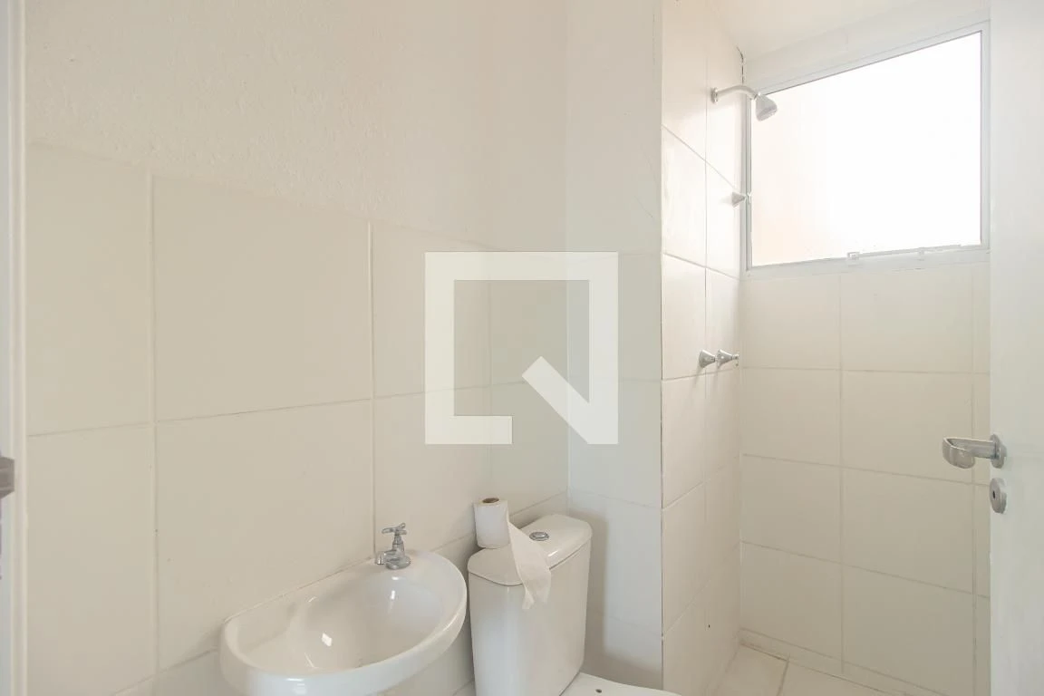 Apartamento com 2 quartos e 1 vaga, pisos de cerâmica — photo 23