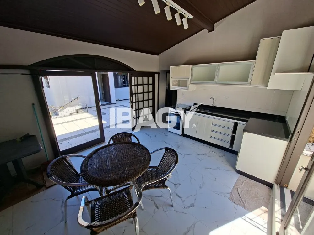 Furnished house with 5 bedrooms and gas kitchen — photo 10