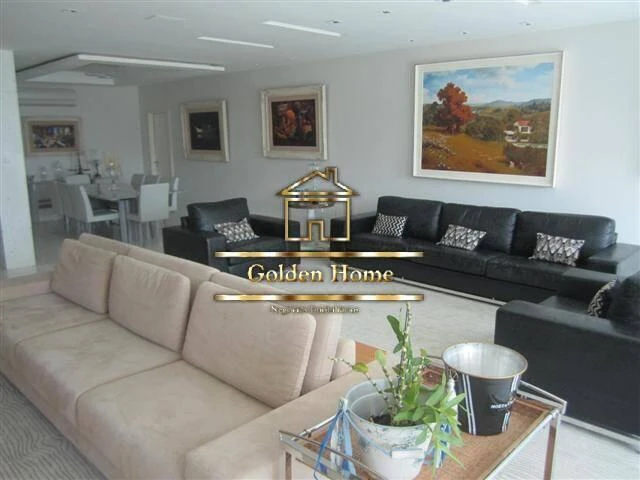 Furnished 300 m² apartment with 4 en-suites and 4 parking