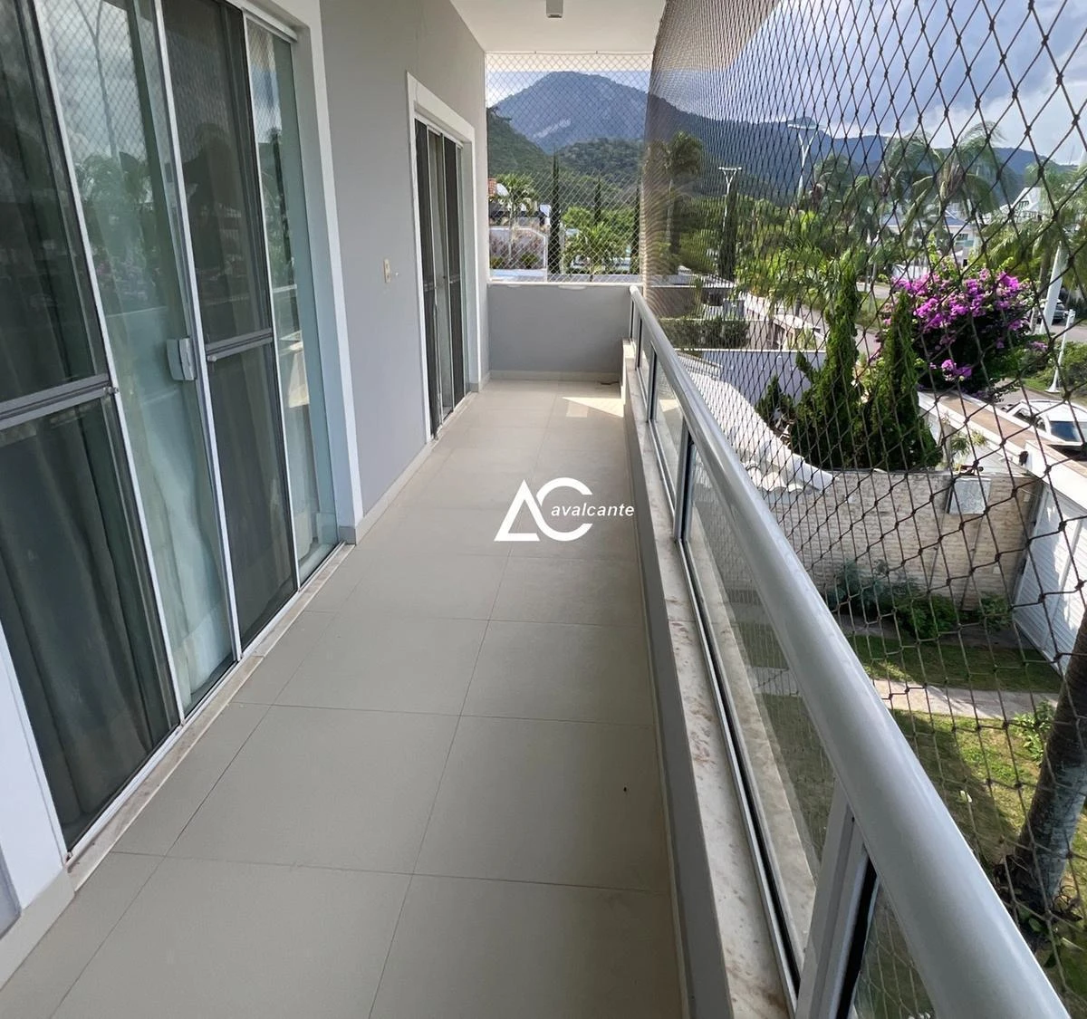 Furnished 4 en-suite home with 400 m² — photo 21