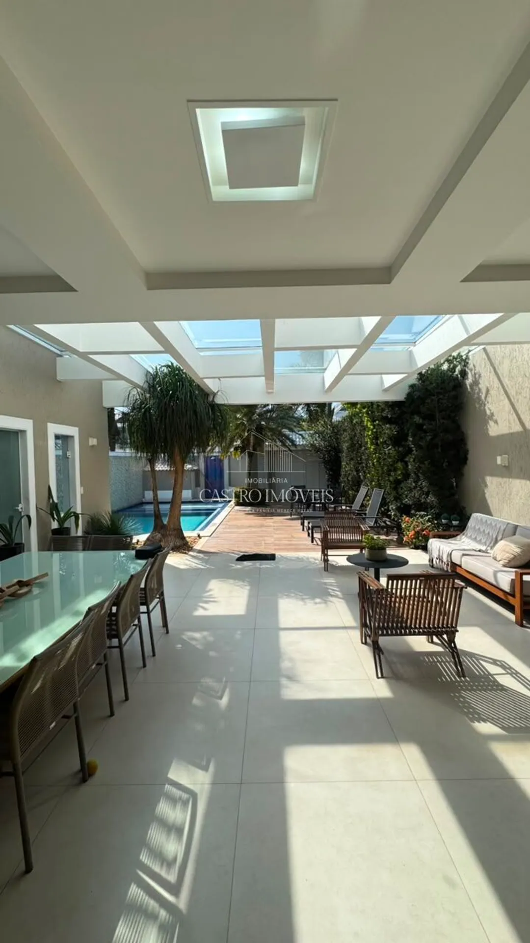 Furnished house with 4 en-suite bedrooms and private garden — photo 26
