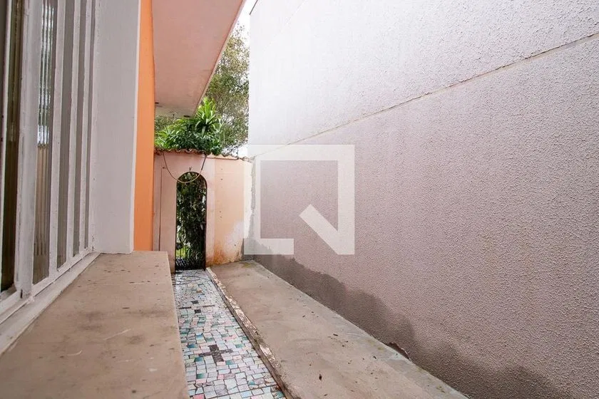 Casa sem mobília de 700 m² com 7 quartos e 6 banheiros — photo 20