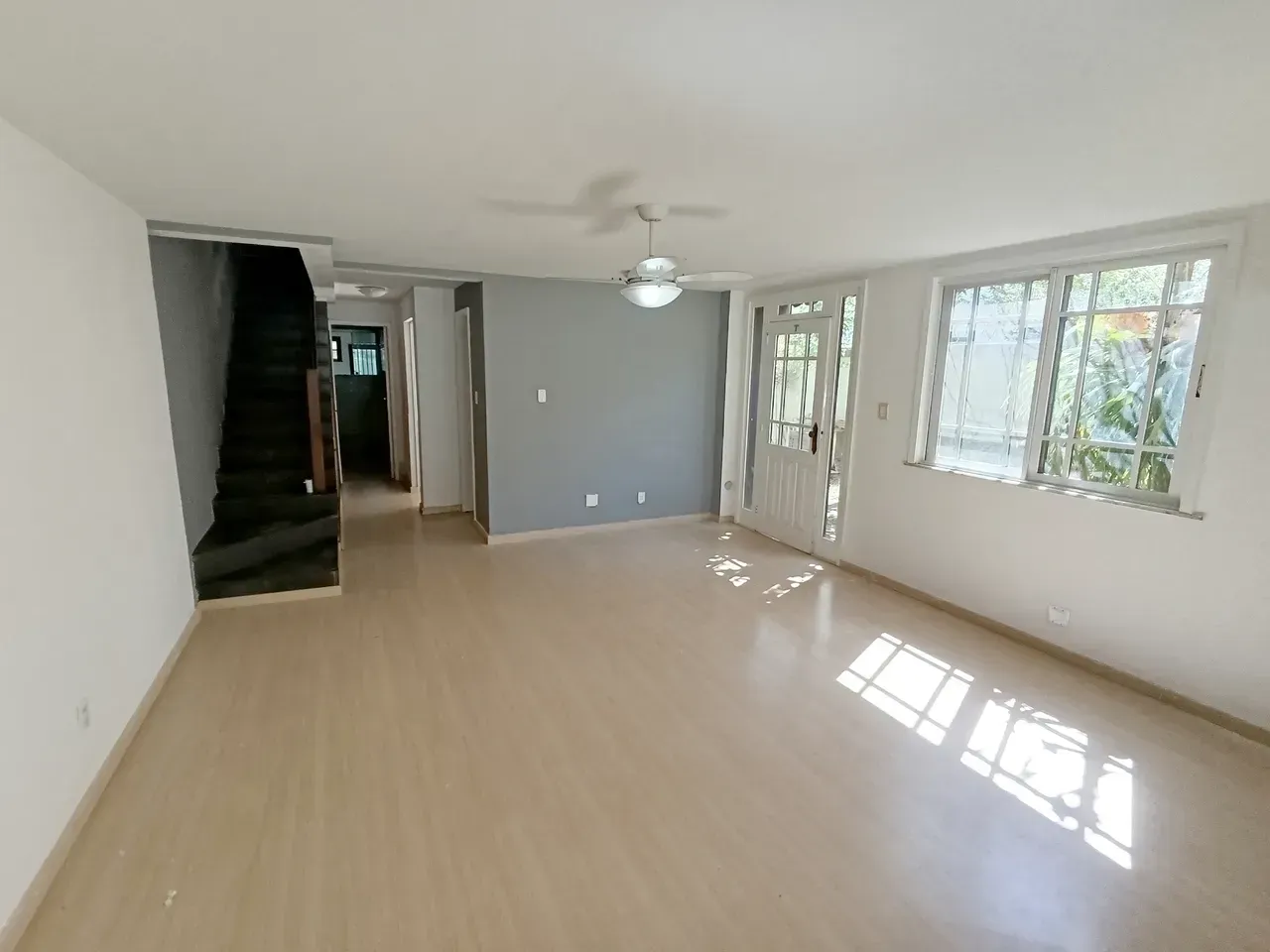 Casa duplex com 4 quartos e 4 banheiros — photo 2