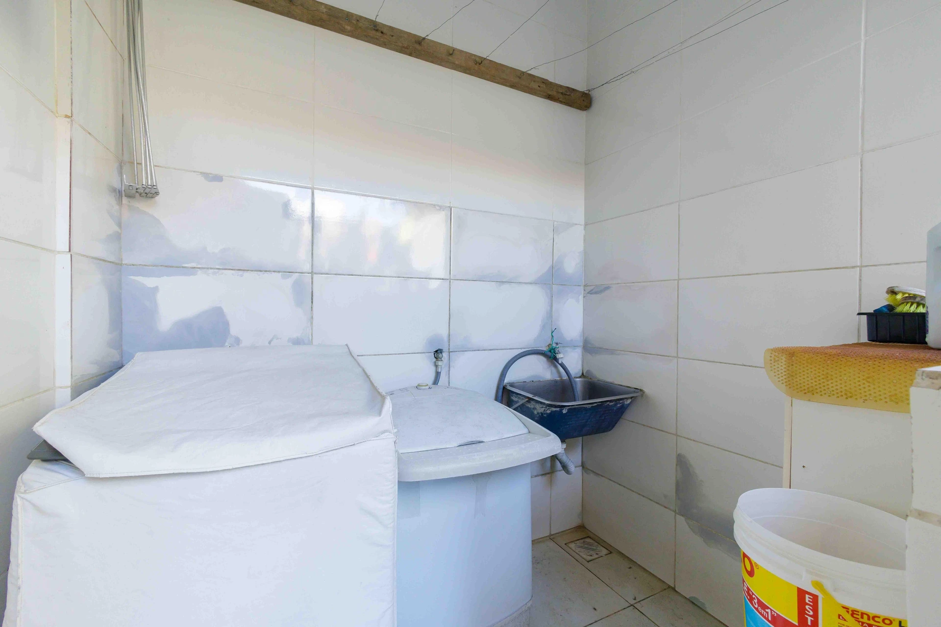 Furnished house with 5 bedrooms and a private BBQ — photo 49