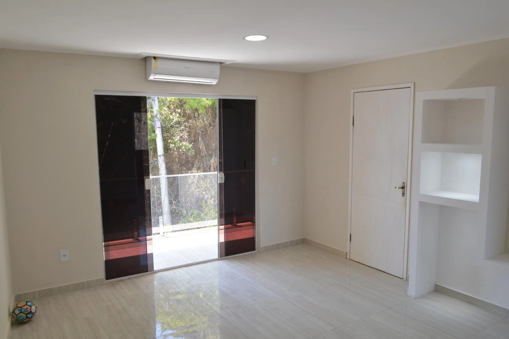 Ванна та 3 спальні: будинок 390 м² — photo 43