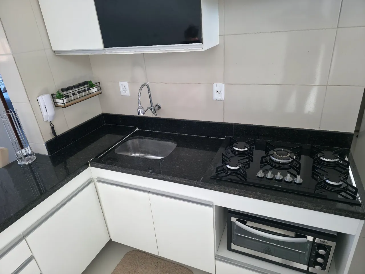 Квартира 53 м² з пральною машиною та робочим місцем — photo 10